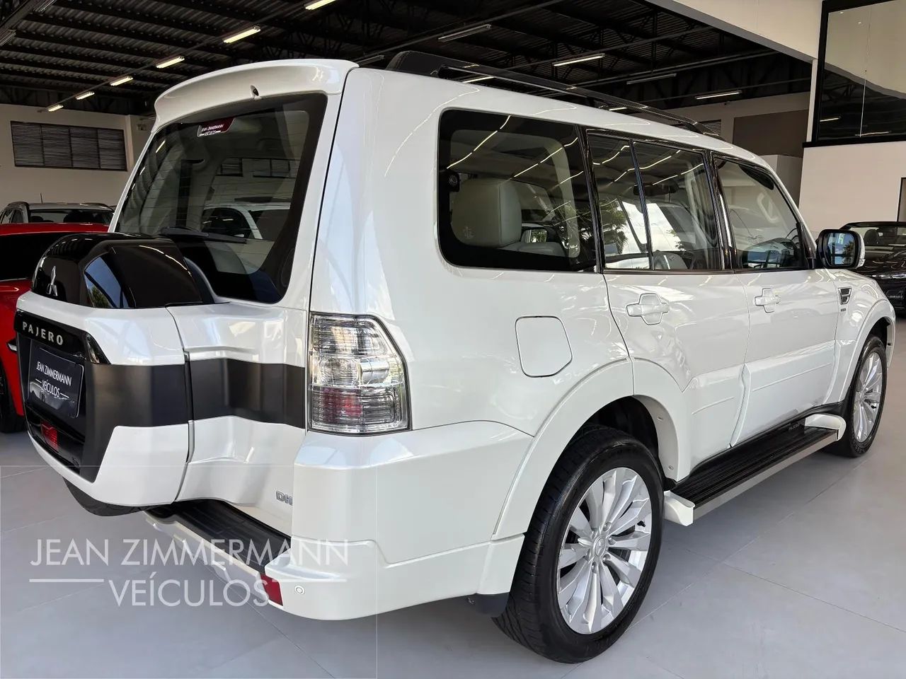 PAJERO HPE FULL 3.2 4X4 T.I.DIES. 5P AUT  BRANCA 2017/2018 - Foto 8