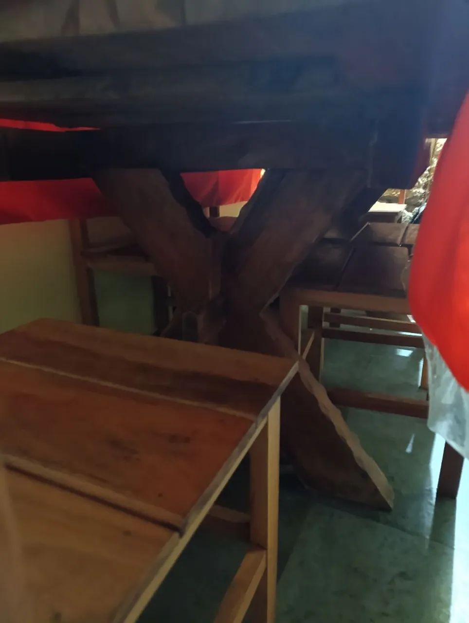 Mesa de madeira maciça rústica - Foto 4