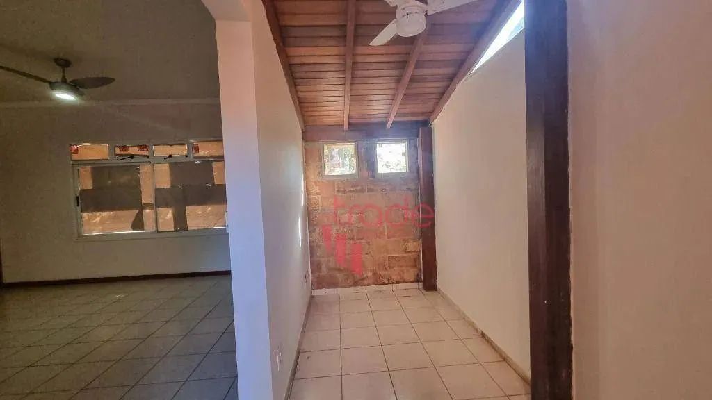 Casa Térrea à Venda em Condomínio Fechado de 03 Quartos no Bairro Recreio das Acácias em R - Foto 4