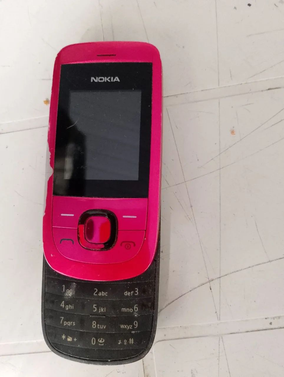 Celular antigo , está sem a bateria 