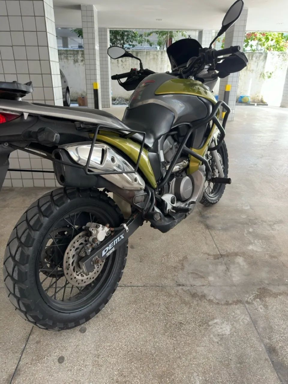 Honda Transalp 700cc 2012 muito nova  - Foto 5