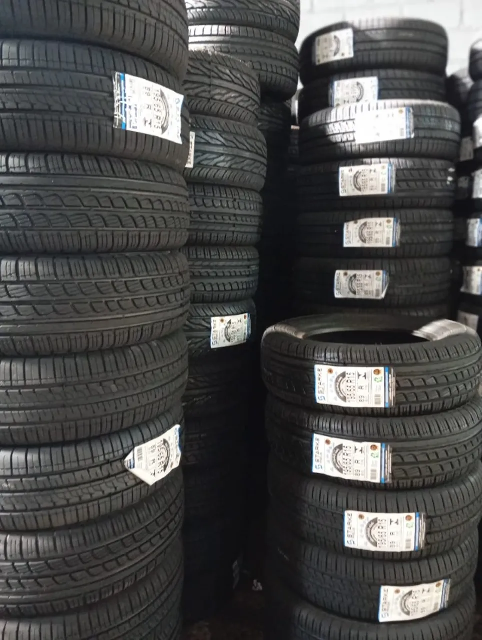 Seu carro merece o melhor pneus remoldes de qualidade a partir de R$ 180,00