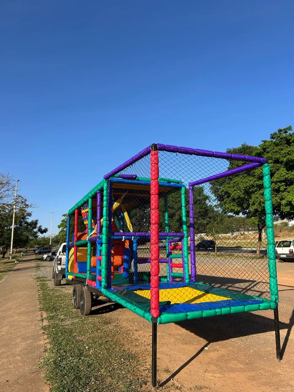 Carretinha KidPlay?Playgraoud móvel completo.  - Foto 2