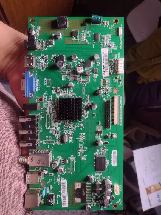 Placa principal TV LED 24 polegadas CCE LN24G - Foto 2