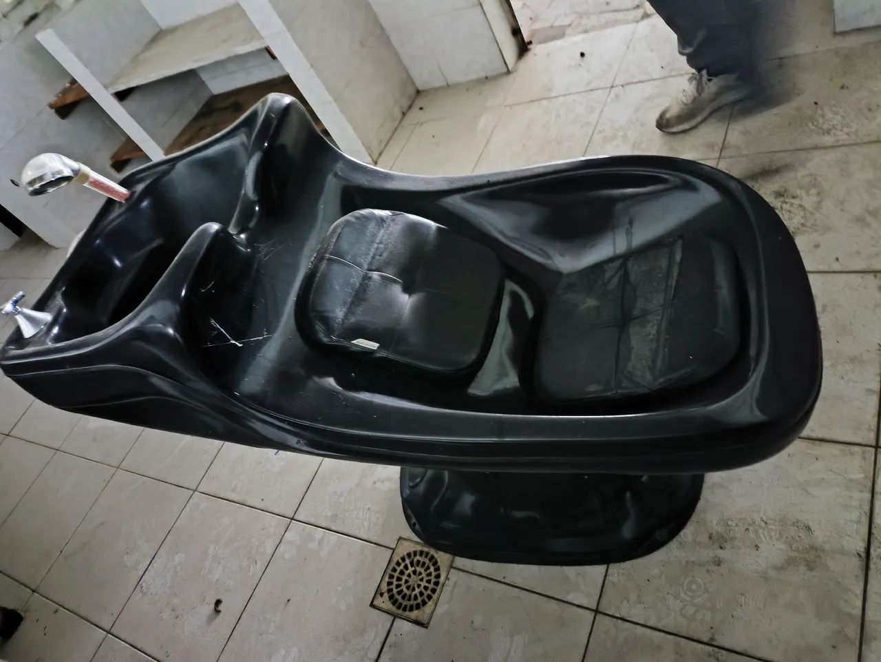 Cadeira de barbeiro em bom estado 