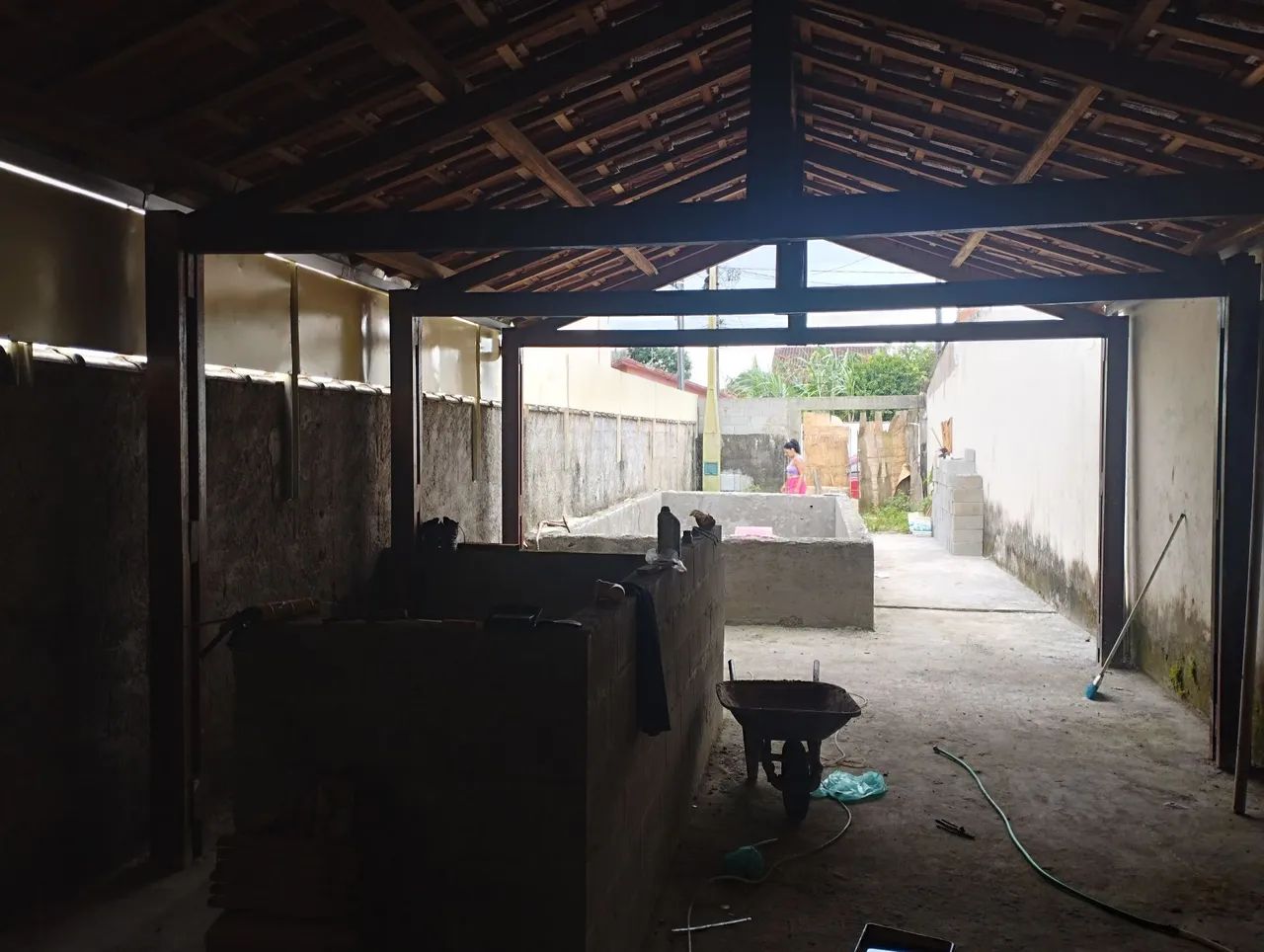 Terreno em construção com piscina - Foto 2