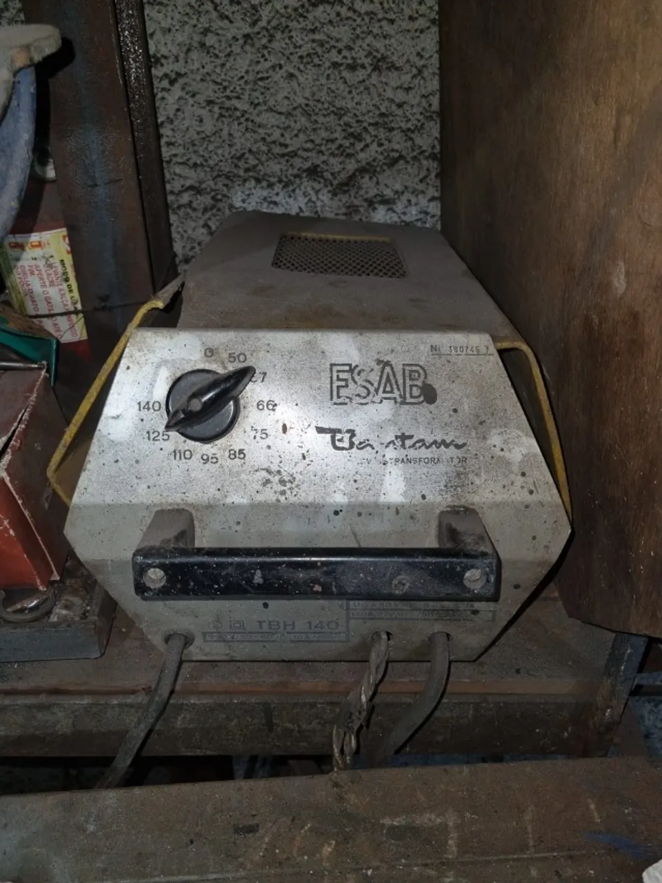 Maquina de Solda ESAB TBH 140