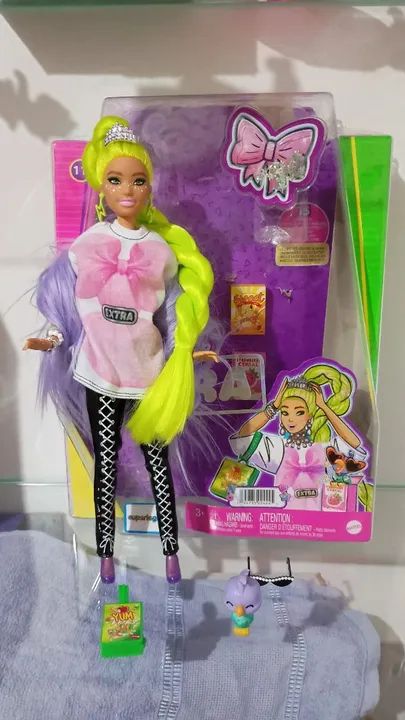 Boneca Barbie Extra 