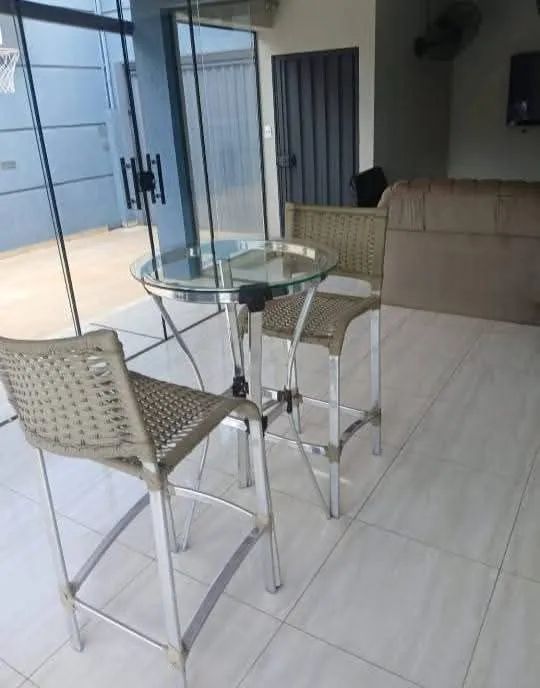 Banquetas em alumínio e fibra sintética  - Foto 4