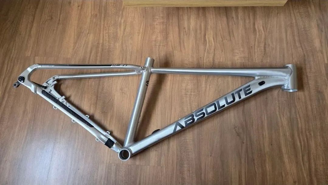 Quadro Absolute Wild (Tamanho 15) Boost e Tapered - Ciclismo