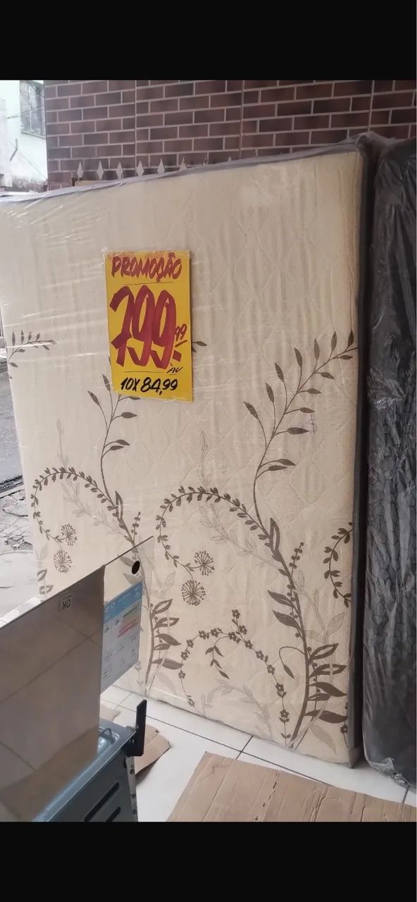 Cama de casal apenas 470,00