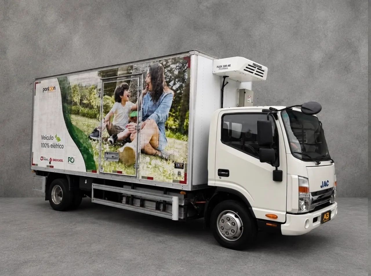 Caminhão jac 1200 plus 100% elétrico 