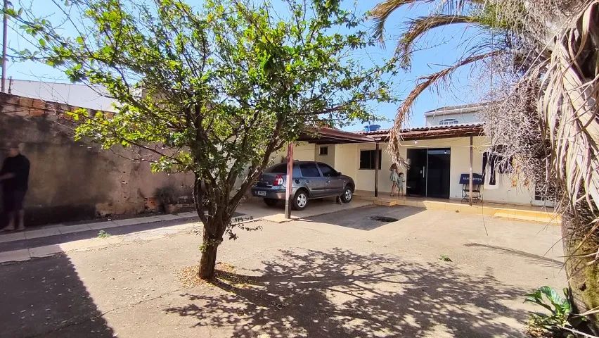 EXCELENTE CASA DO BAIRRO SÃO JOSÉ 