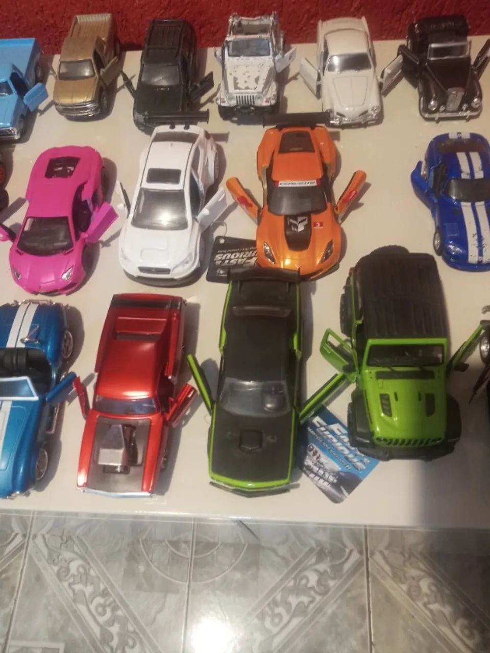 Miniaturas de carrinhos - Foto 5