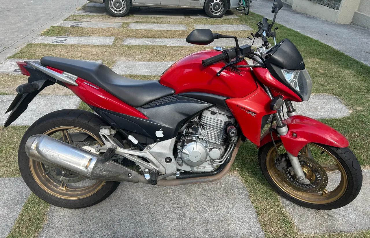 CB 300R 2015