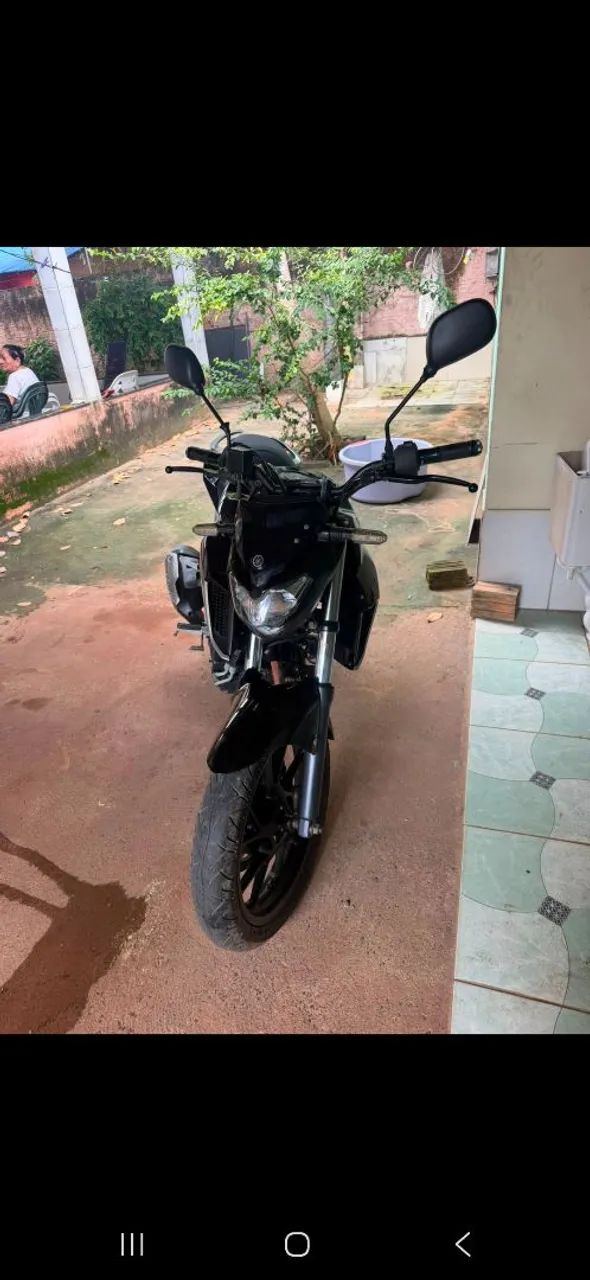 Vende-se um moto fazer 250 flex 