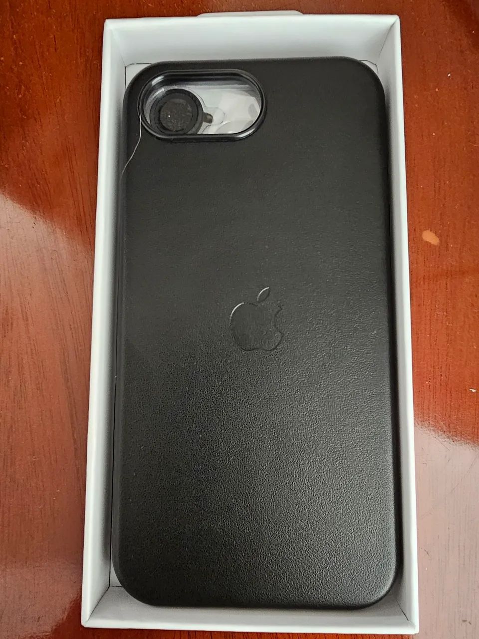 Capa Protetora para IPhone 16E / 17E em Couro.  Nova. Maravilhosa.  Promoção.  - Foto 3