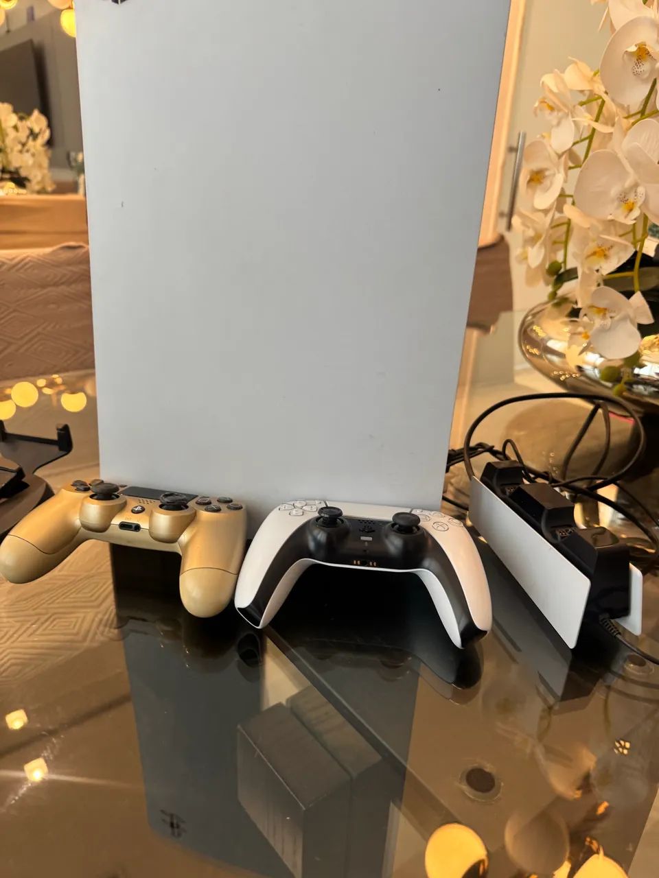 Ps5 Novo C/ 2 controles + Jogos + base de carregamento  - Foto 6