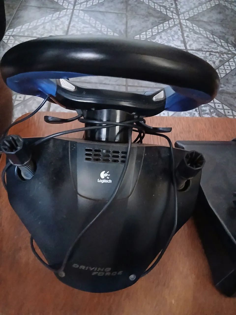 Volante Logitech com pedal ps/pc - Foto 5