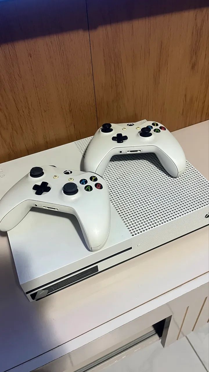 Xbox ONE 500gb - 2 controles  - Foto 5