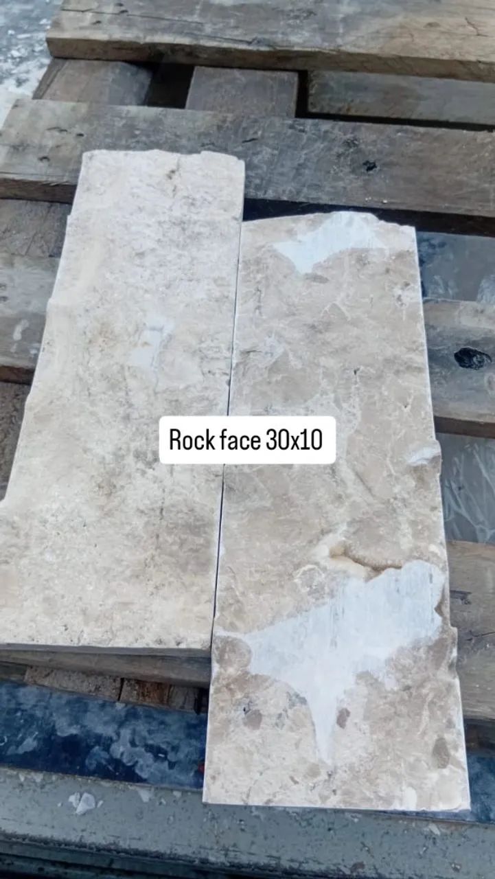 pedra Rock face 30x10