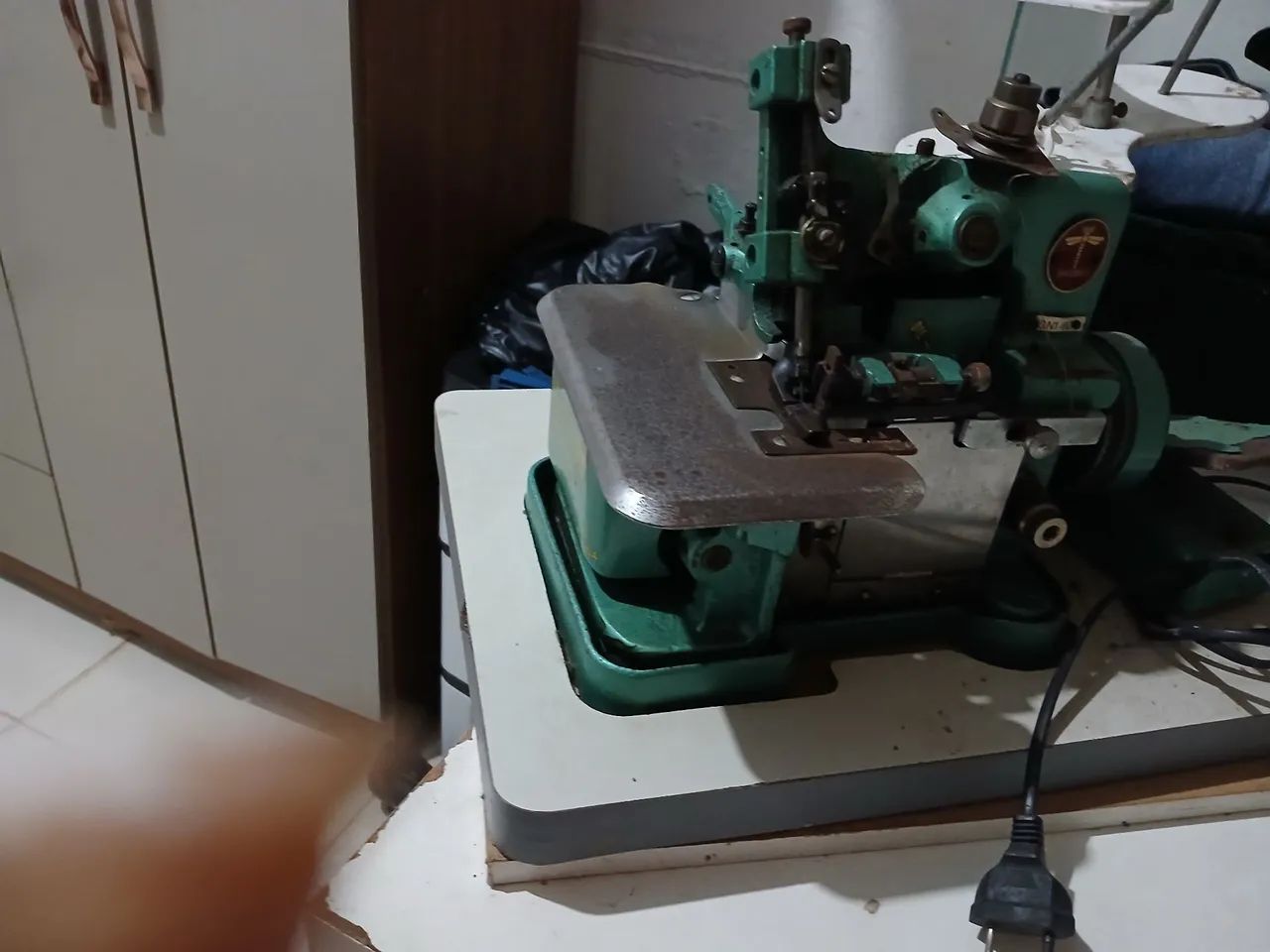 Máquina Overlock - Foto 3