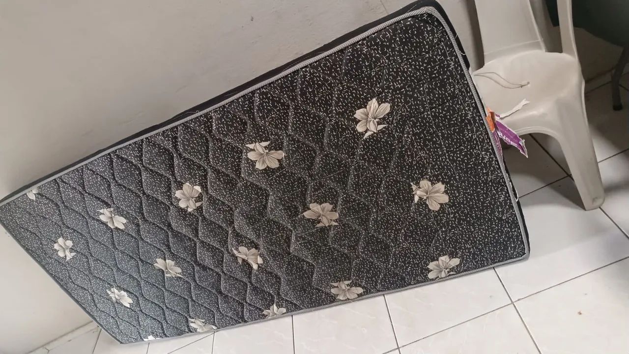 Vendo colchão de Solteiro  - Foto 2