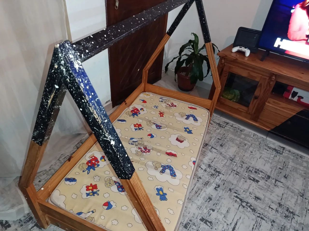 Cama Montessori com colchão