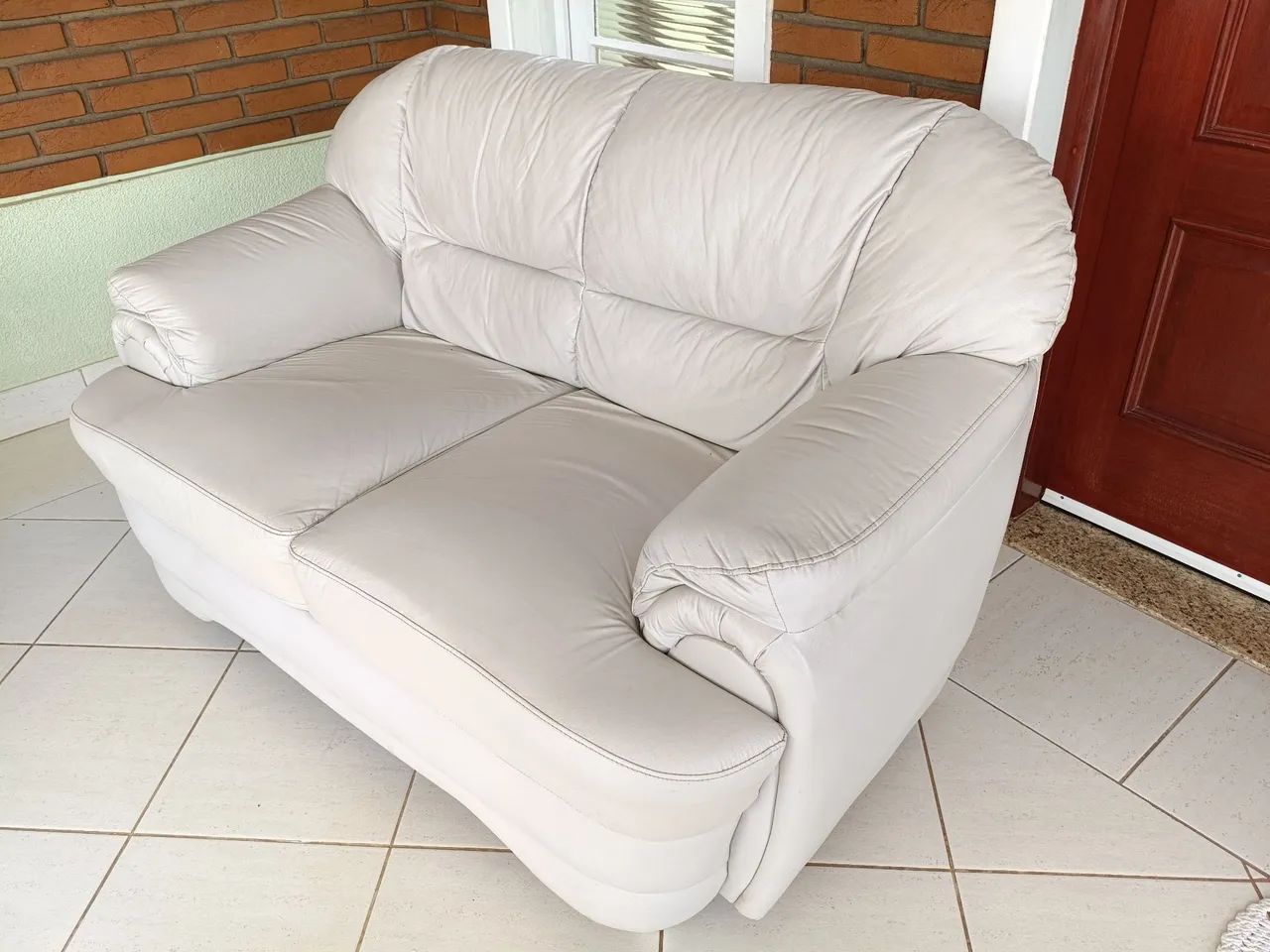 Conjunto de Sofá 3 e 2 Lugares - Estado de Novo! - Foto 2