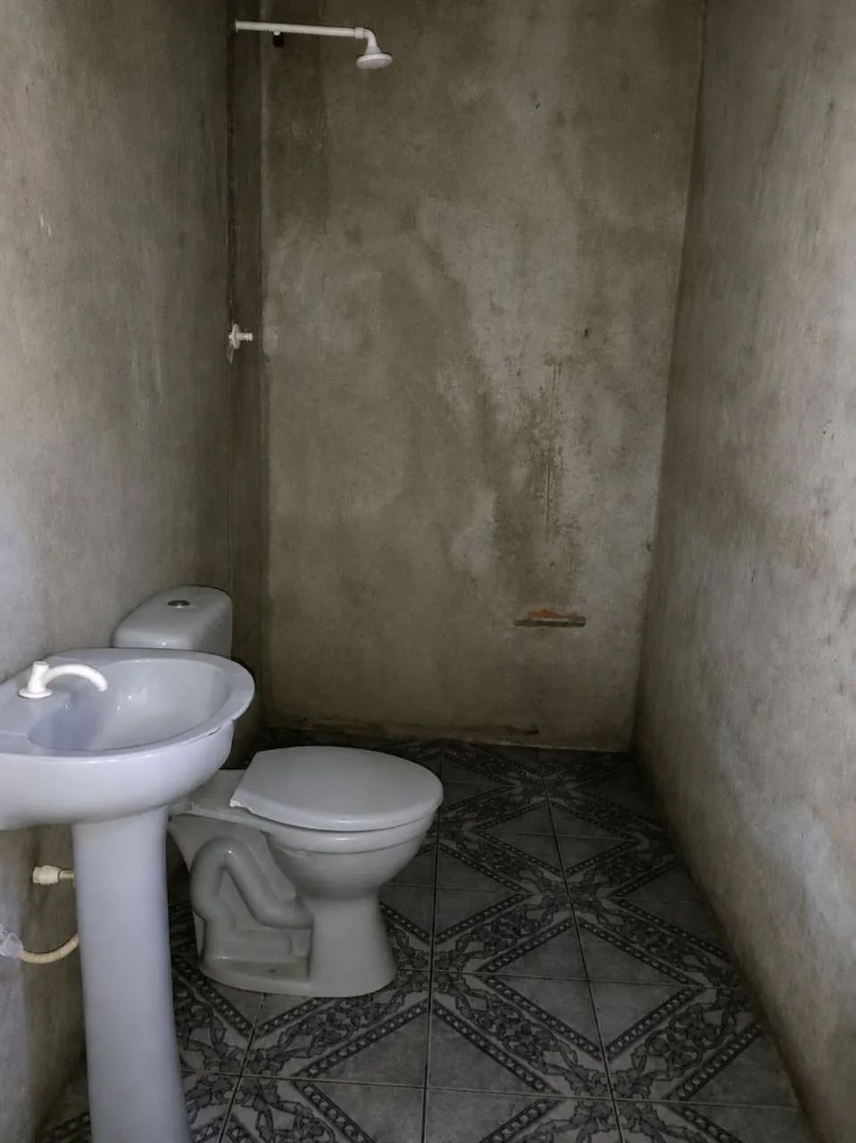 VENDO CASA DE 2 PAVIMENTOS - R$ 100.000 - Foto 4