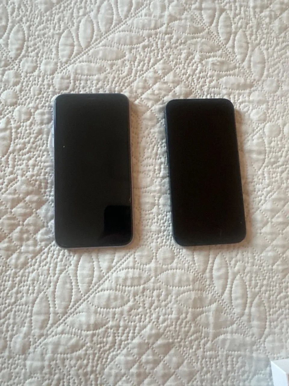 Vendo iPhone 11 e 13