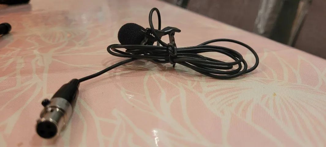 Microfone Lapela Sem Fio Saramonic SR-WM4C - Kit Completo - Usado - Foto 5