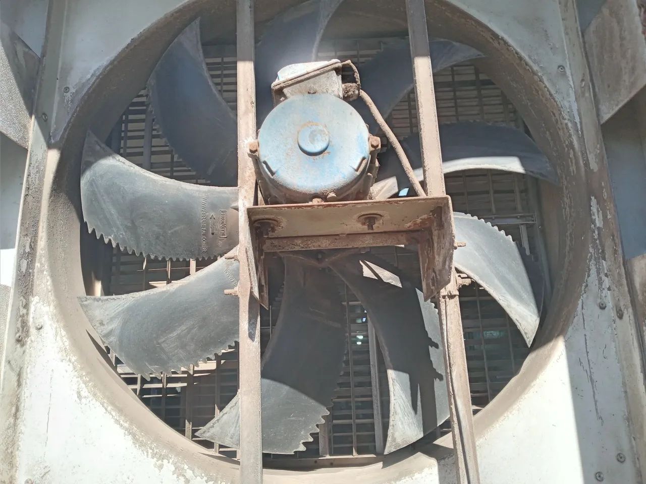 TÉCNICO DE REFRIGERAÇÃO E ELÉTRICA  - Foto 5