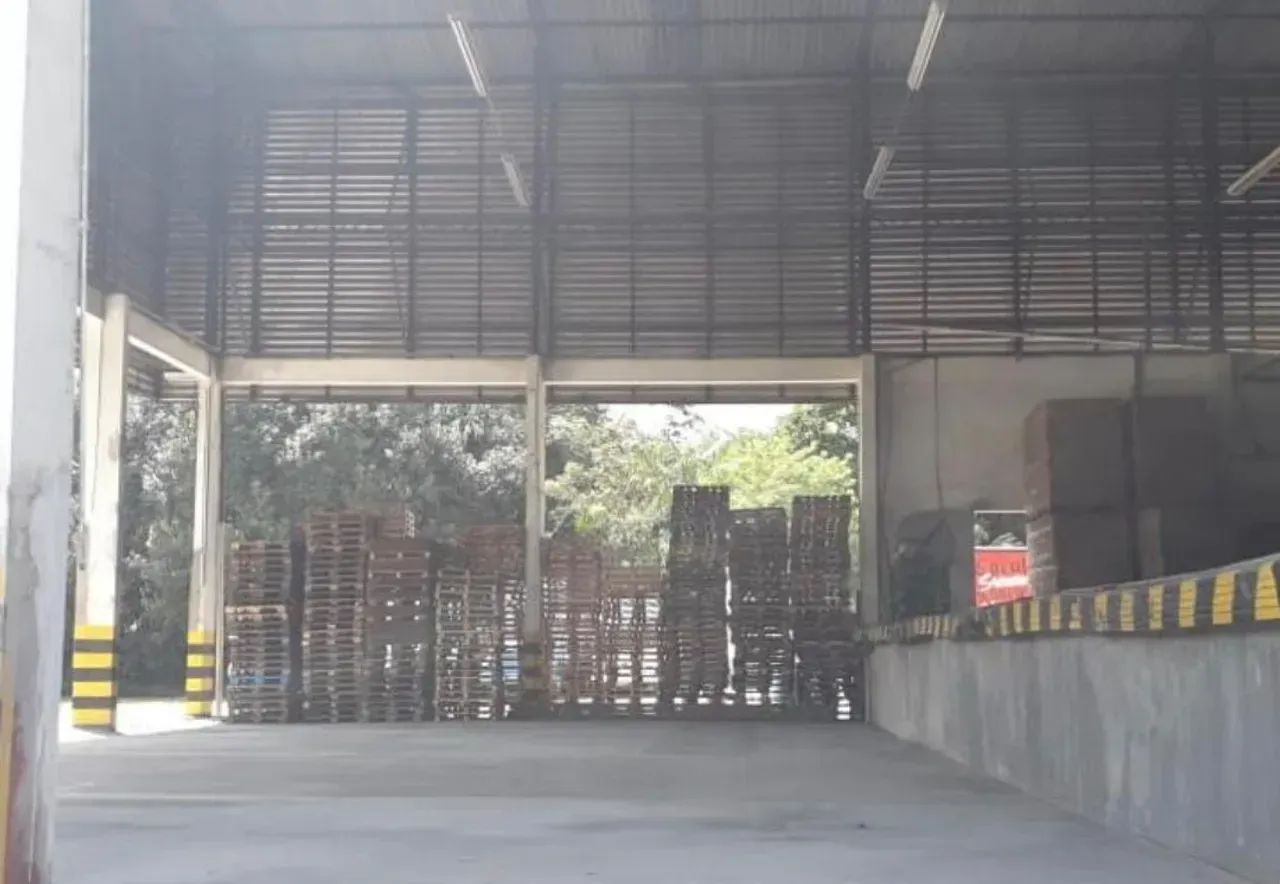 ALUGO GALPÃO/1700 m2 documentado e com pátio p/ carretas! - Foto 4