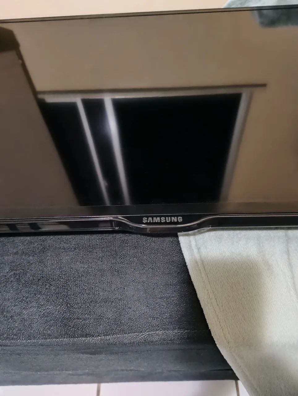 Vendo TV 40 polegadas ( COM DEFEITO) - Foto 3