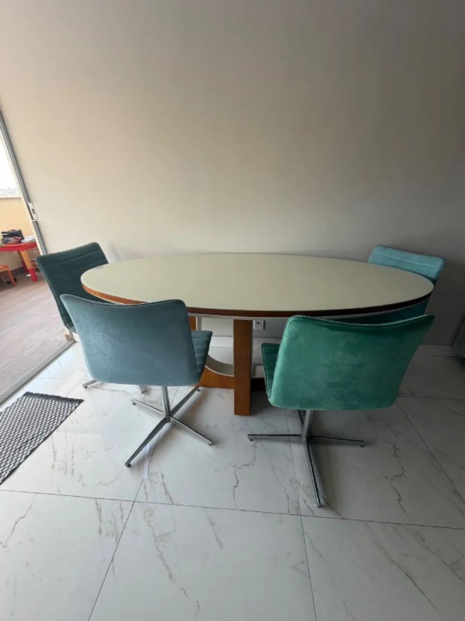 Linda Mesa de jantar com cadeiras - Foto 4