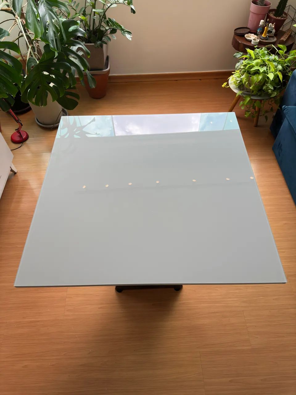 Mesa Moderna com Tampo em Vidro - Design Sofisticado - Foto 2