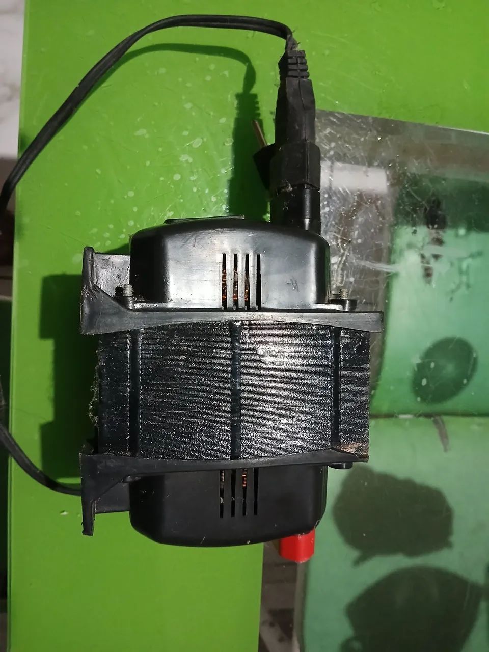 Vende-se Transformado pra ar condicionado 200 v - Foto 4