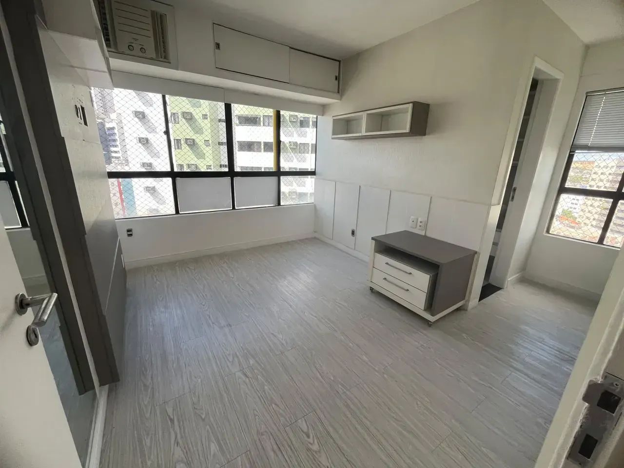 Setubal próximo ao Recibom, excelente apto 113m2 util, com varanda, 3 qts 2Sts, 2 elev, 2  - Foto 2