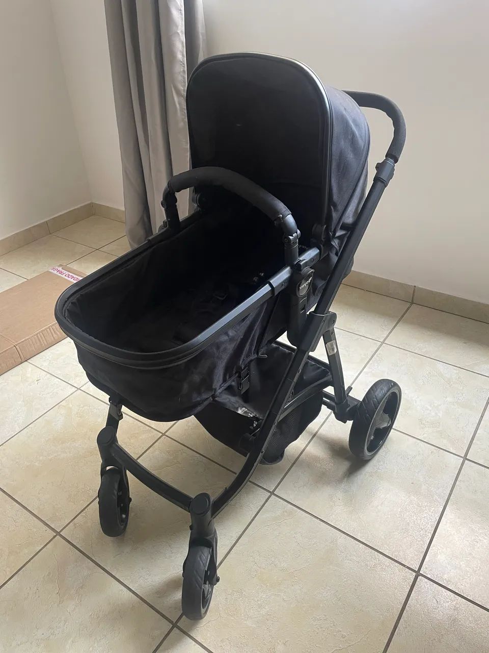 Carrinho de bebê com bebê conforto e Moisés  - Foto 2