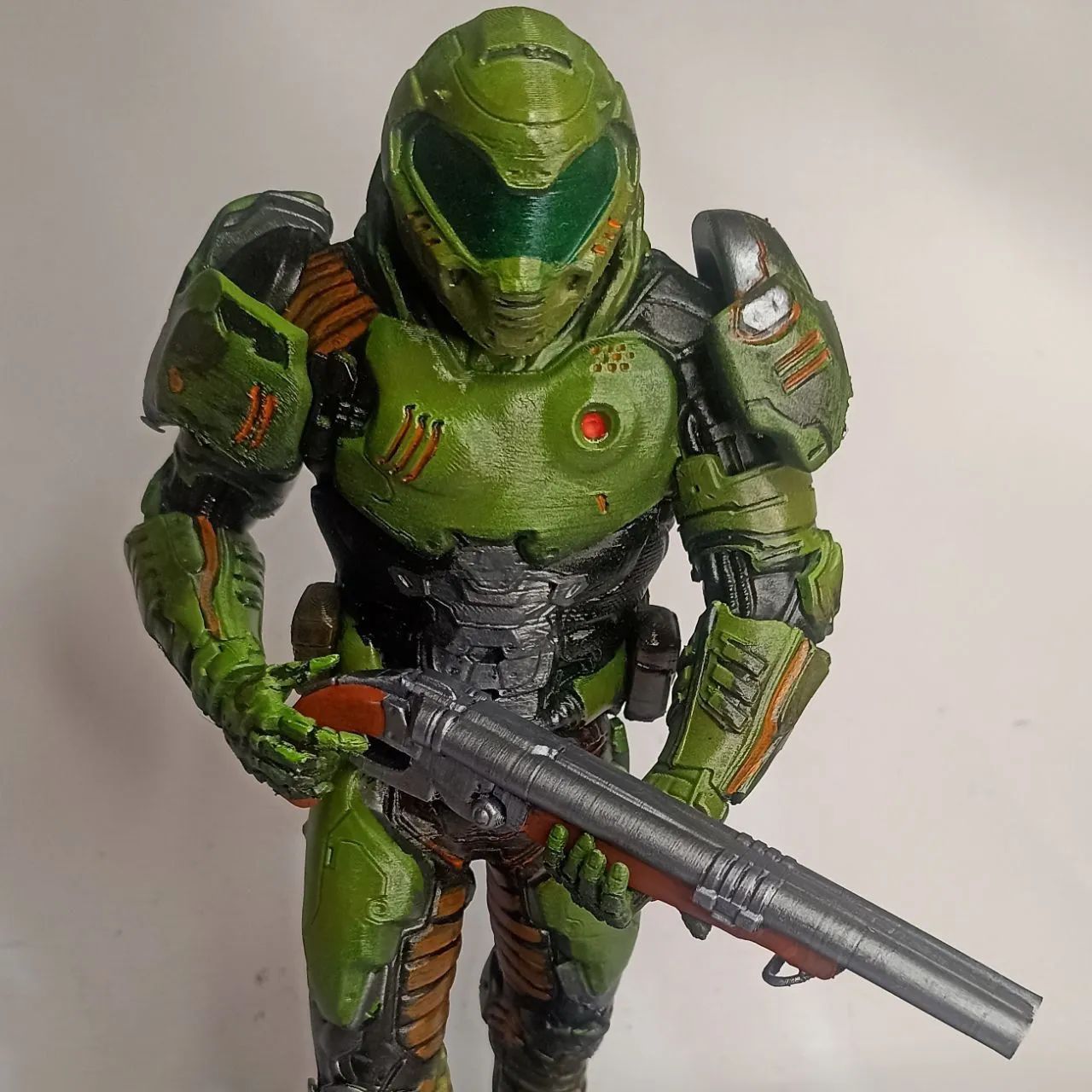 Escultura 3d Doom Slayer 