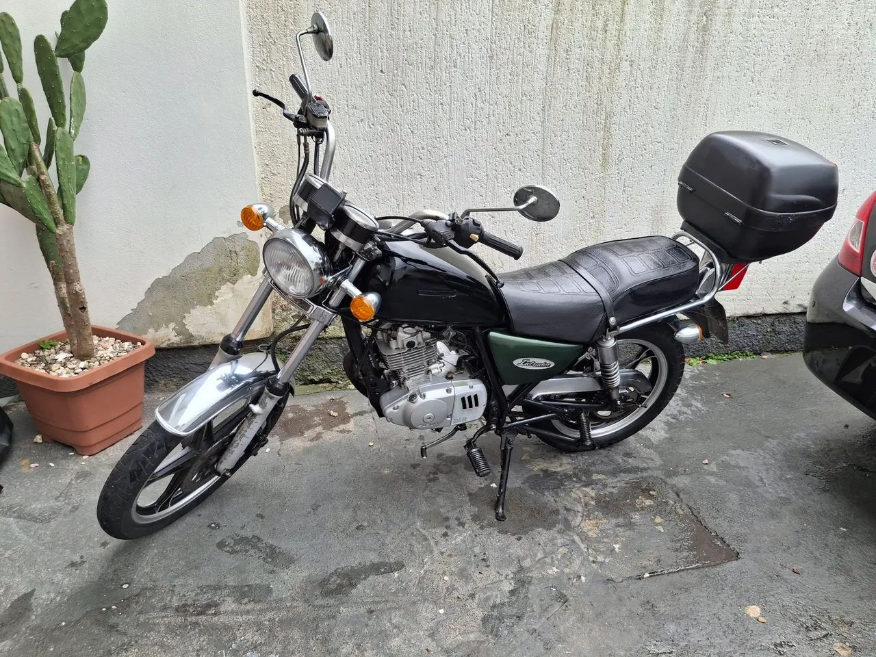 Moto intruder 2011