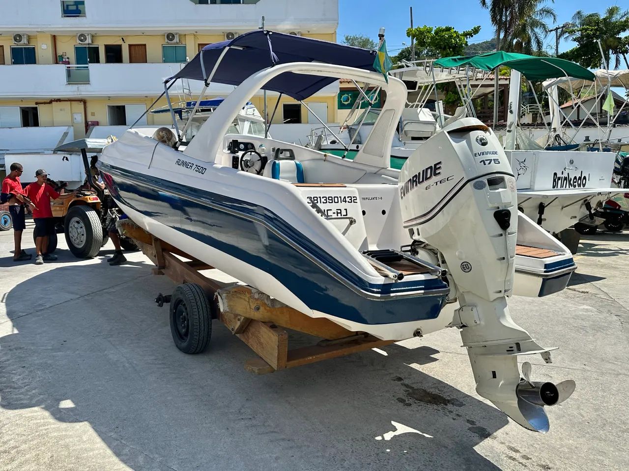 VENDO lancha Runner 7500 - Foto 3