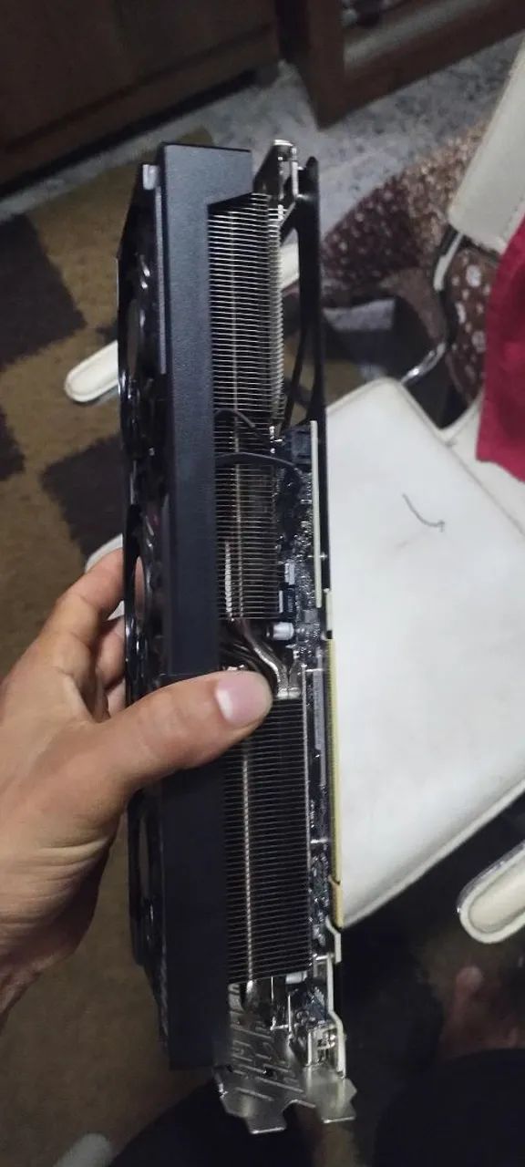 Amd Rx 9070 xt - Foto 2