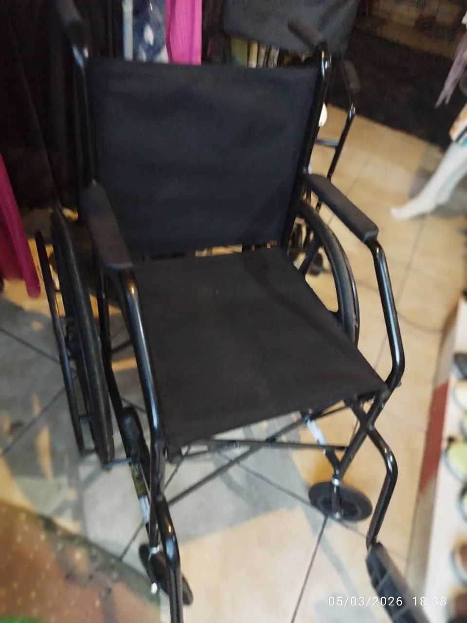 2 Cadeira de Rodas/Banho * - Foto 2