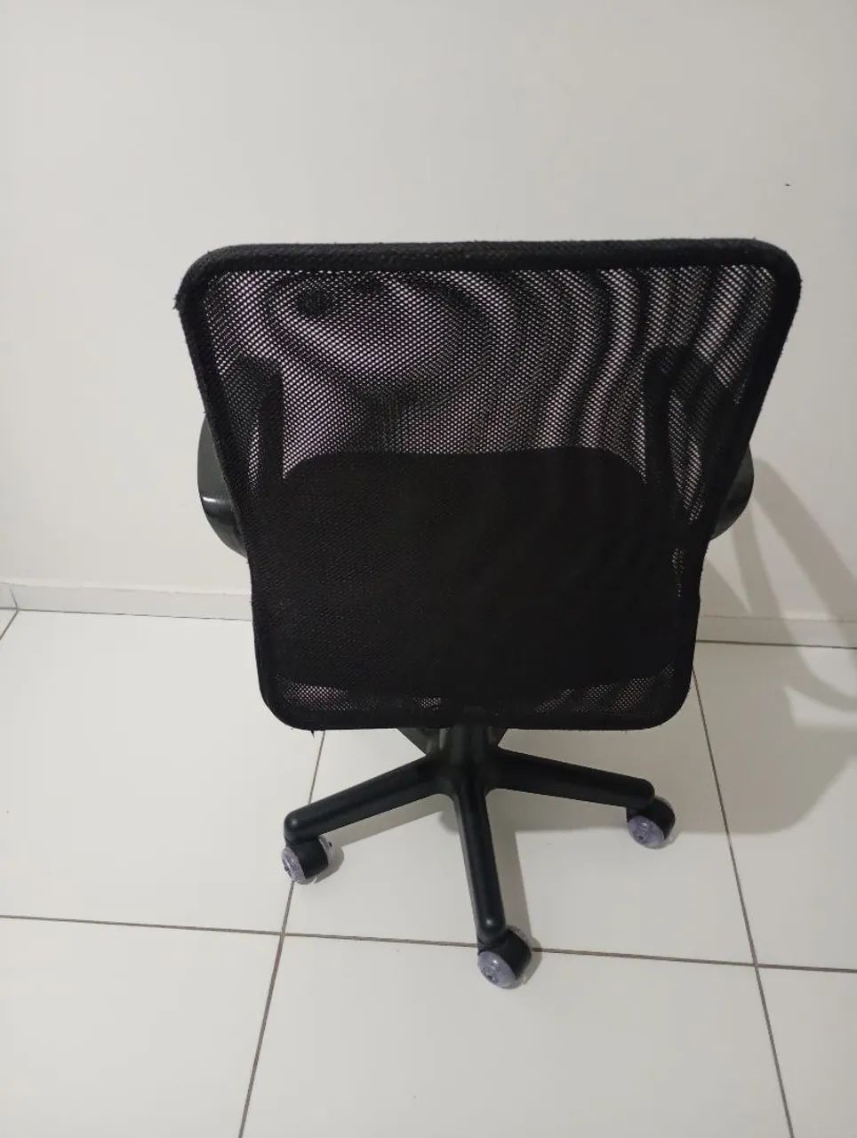 Cadeira com rodinhas  - Foto 2