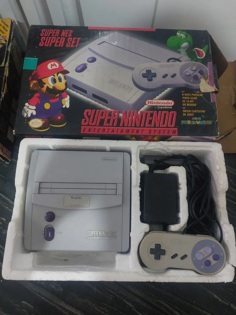Nintendo Super Famicom グレー 中古とファミコン Super Nintendo Super Famicom original e bem conservado + jogo
