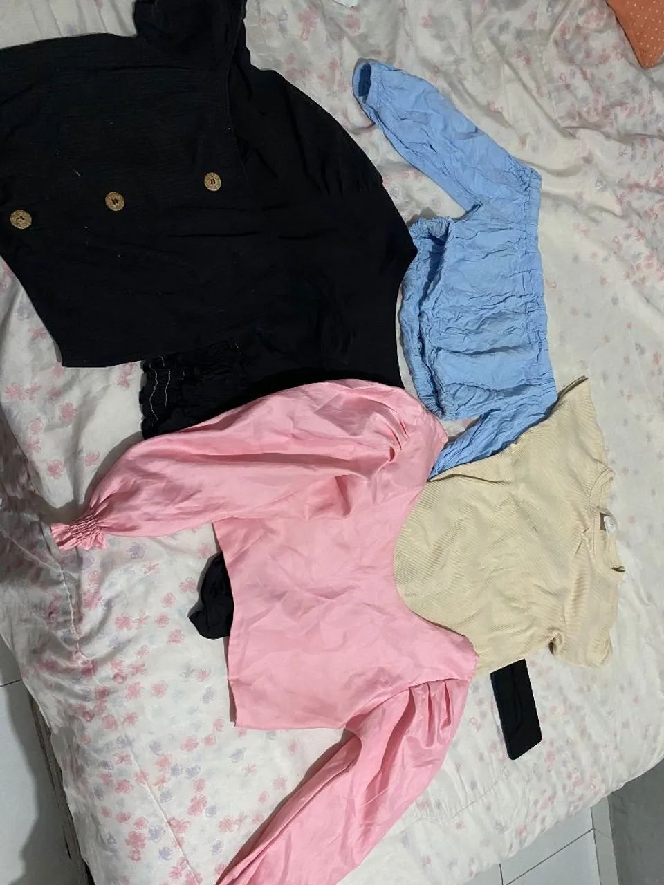 Vendo essas blusas - Foto 4