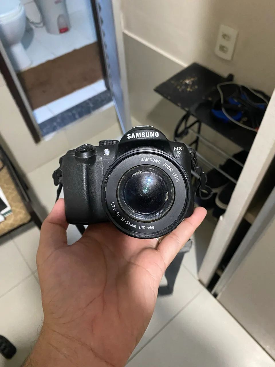 Câmera Samsung NX-10