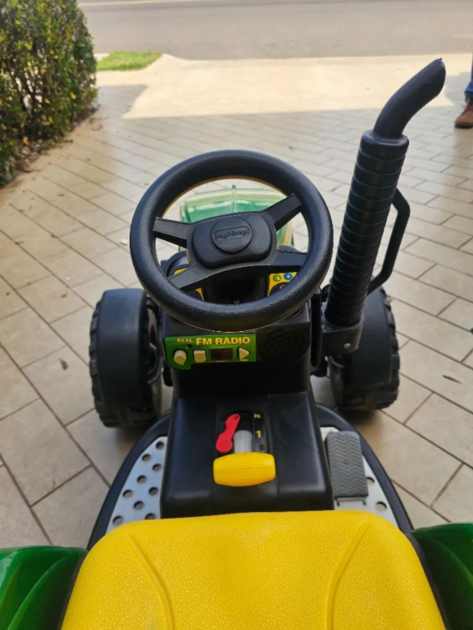 Trator Elétrico Infantil Usado
